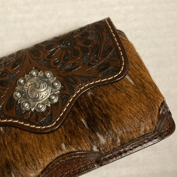 Numbered genuine hand tooled leather phone case with hair - Picture 6 of 11